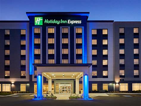 The hotel is conveniently located on Interstate 79 at exit 133, Kingmont Rd. . Holidai inn express
